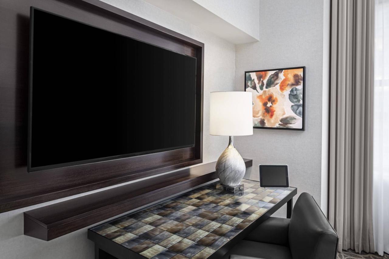Jw Marriott Houston Downtown Hotell Exteriör bild