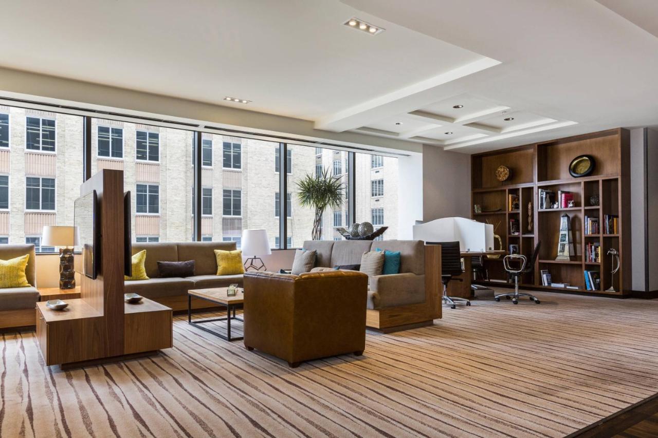 Jw Marriott Houston Downtown Hotell Exteriör bild