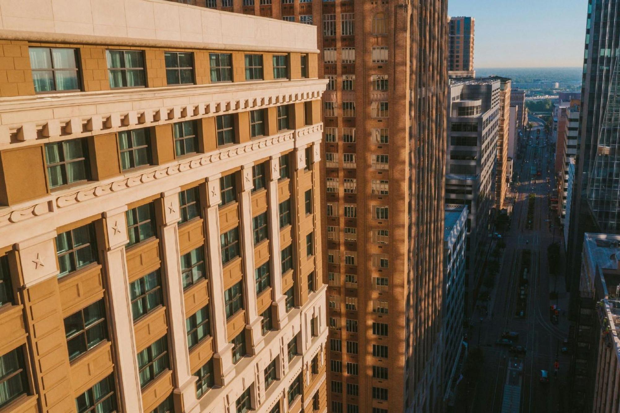 Jw Marriott Houston Downtown Hotell Exteriör bild