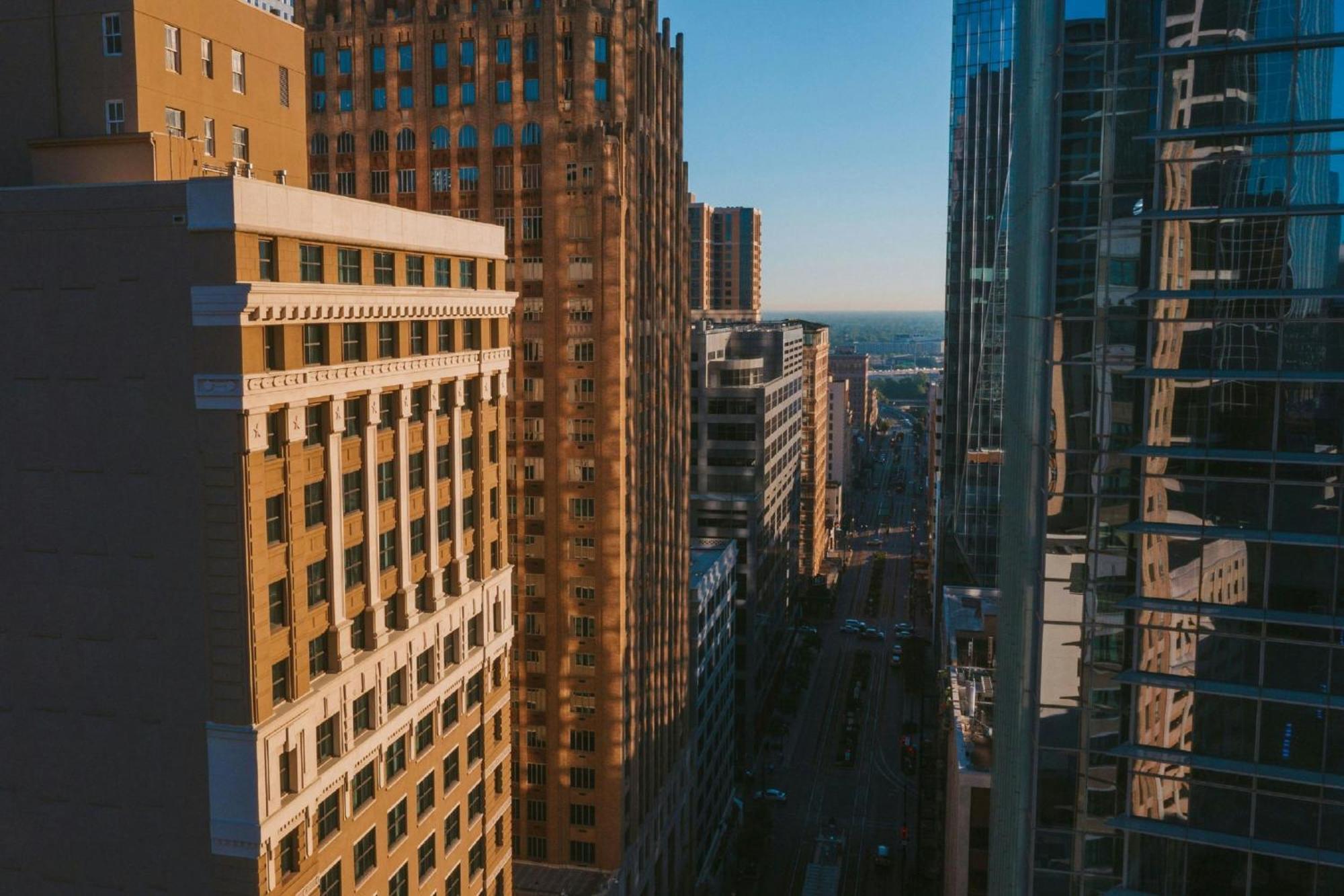 Jw Marriott Houston Downtown Hotell Exteriör bild